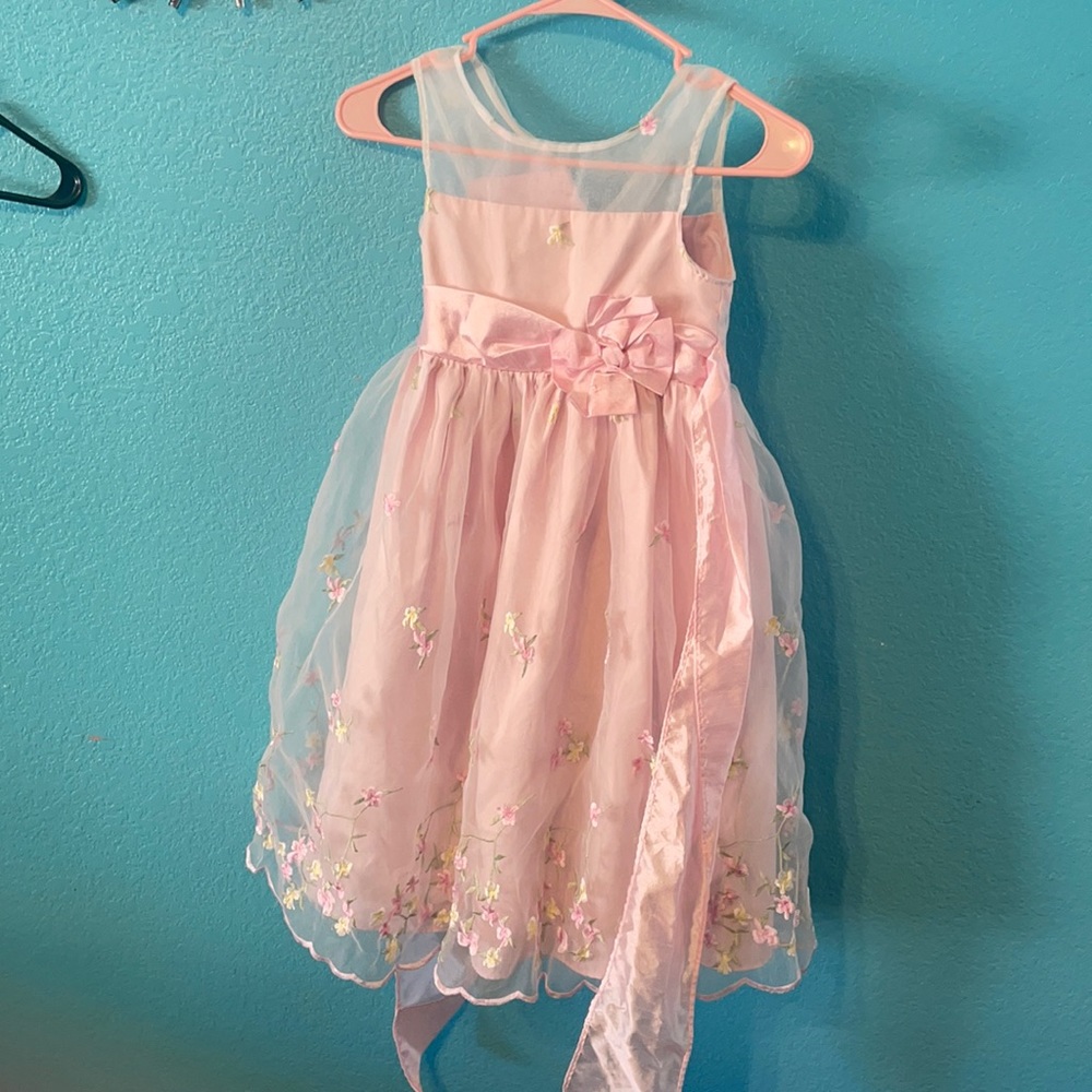 Girl’s Pink Flower Dress